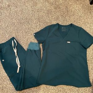 FIGS Scrubs in Caribbean Blue